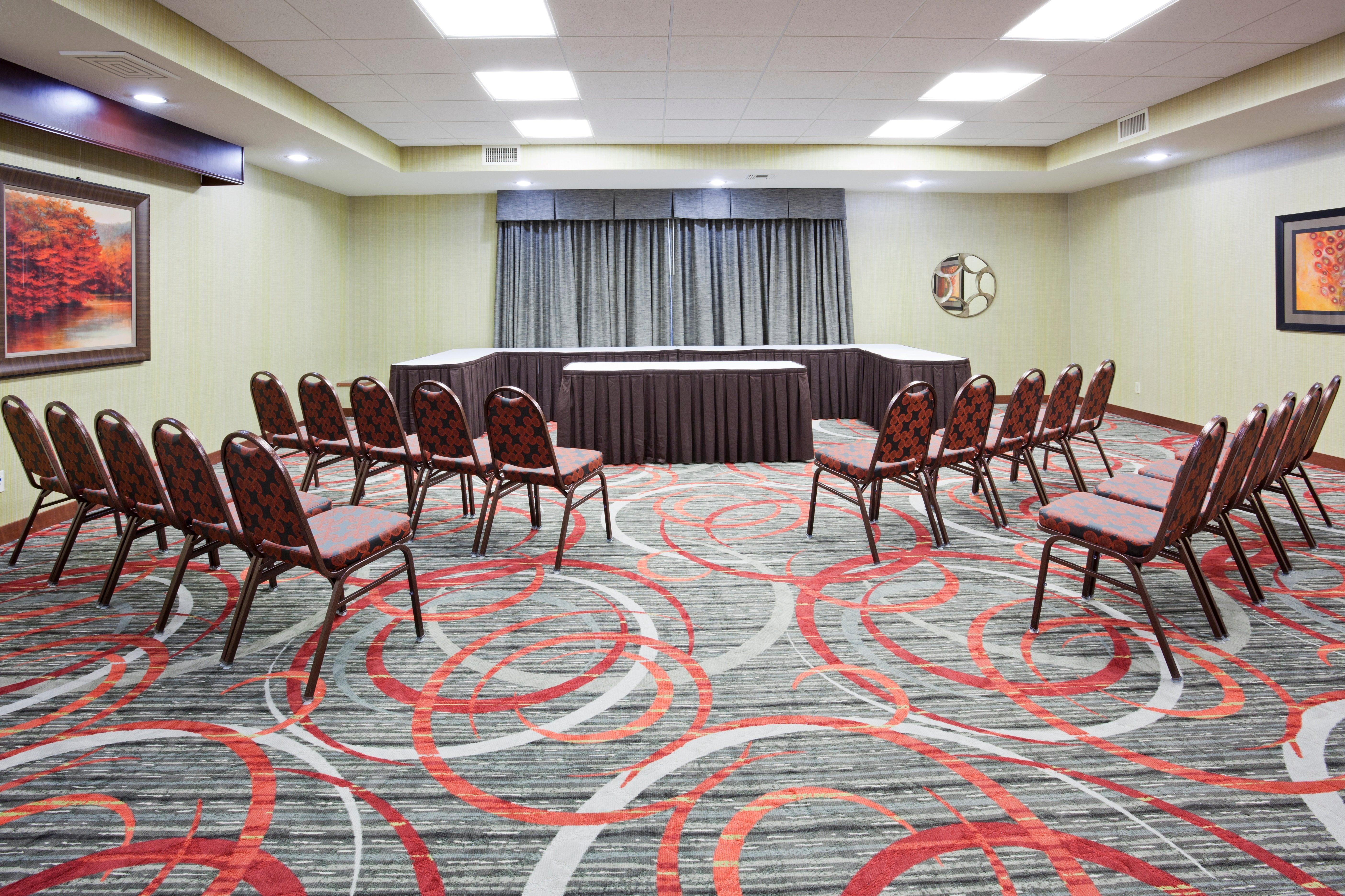 Holiday Inn Express & Suites Bloomington West By Ihg מראה חיצוני תמונה