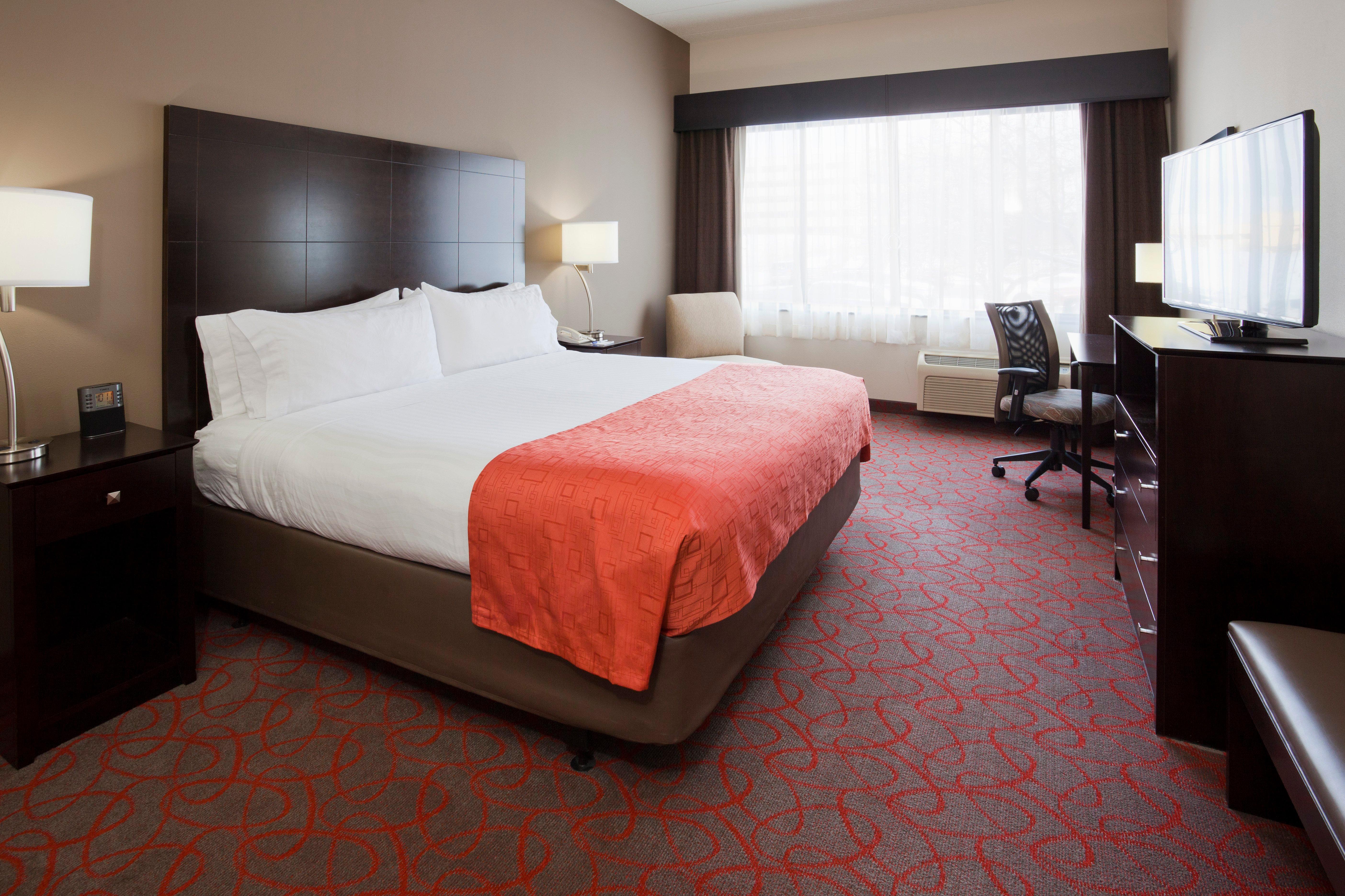 Holiday Inn Express & Suites Bloomington West By Ihg מראה חיצוני תמונה