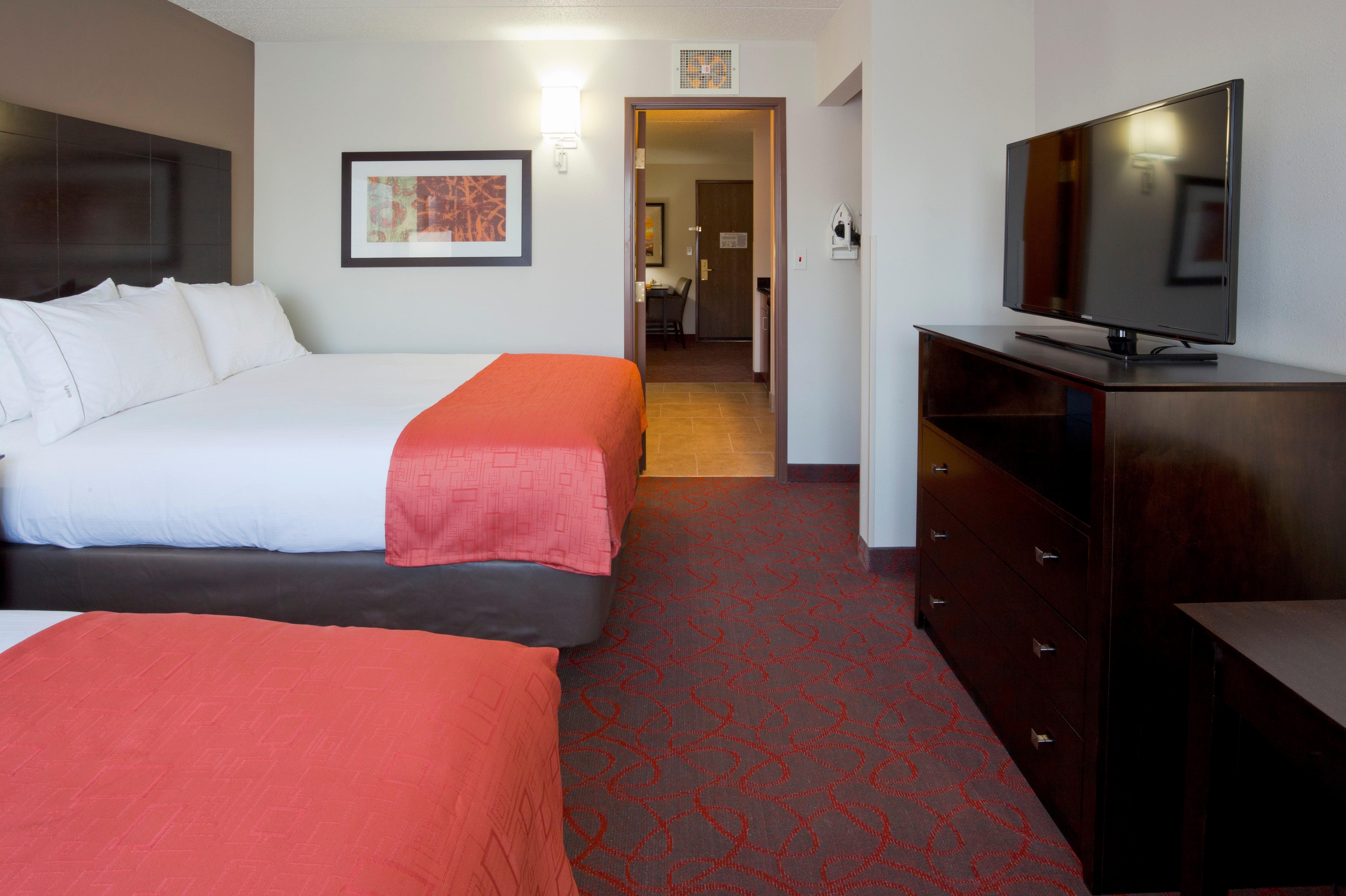 Holiday Inn Express & Suites Bloomington West By Ihg מראה חיצוני תמונה