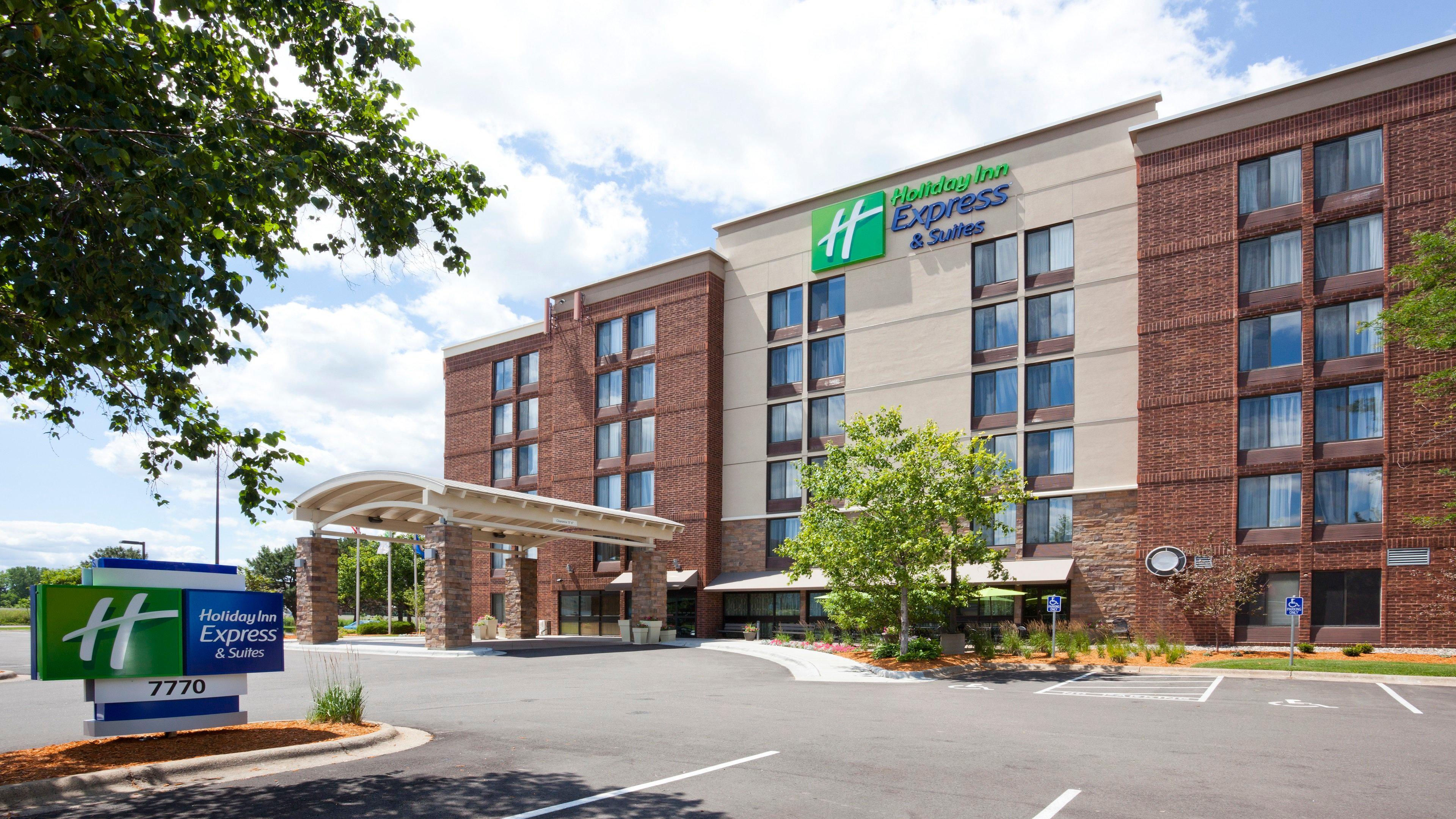 Holiday Inn Express & Suites Bloomington West By Ihg מראה חיצוני תמונה